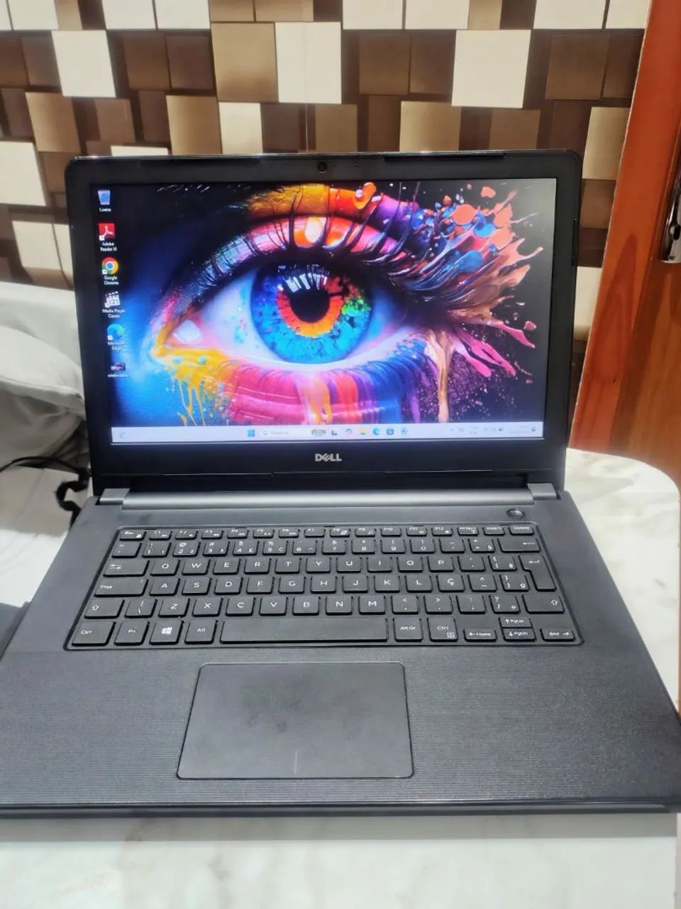 Notebook i3 com 16gb de memória 
