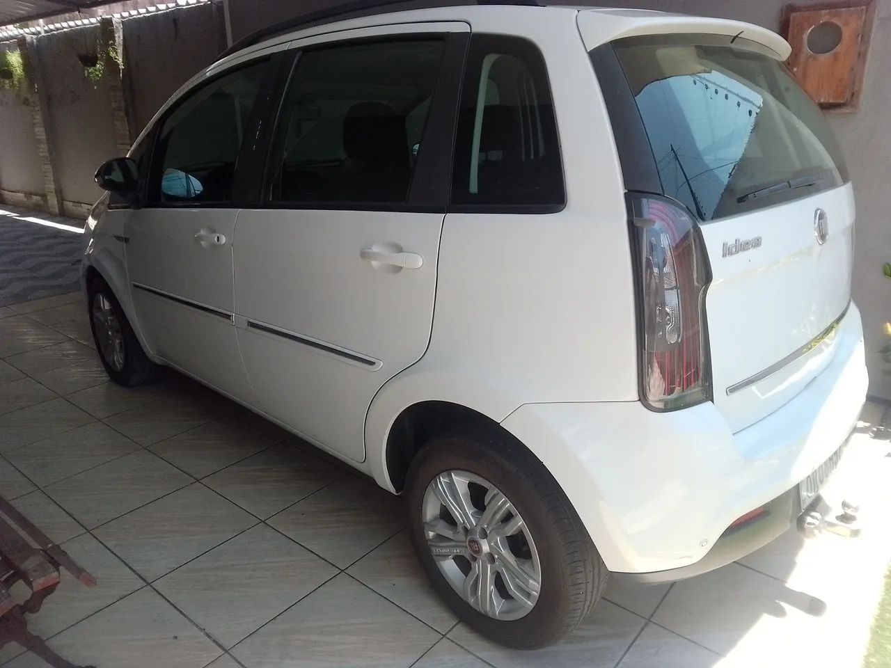Fiat Idea Essence 1.6 Flex 16V 5P 2014 - Foto 4