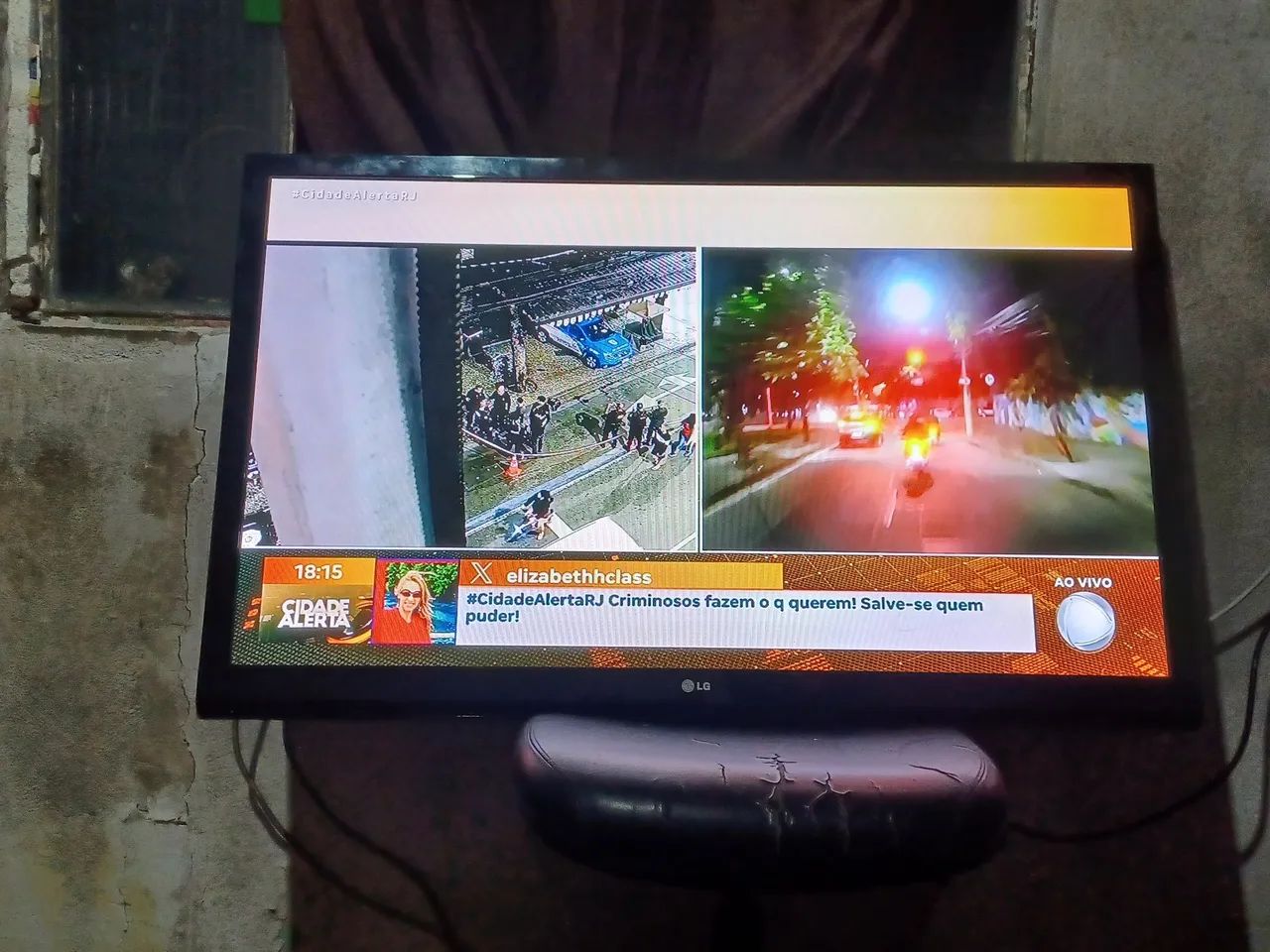 Vendo tv de plasma 42 polegadas nao e smart nao e smart mas por 600.00 nao entrego - Foto 3