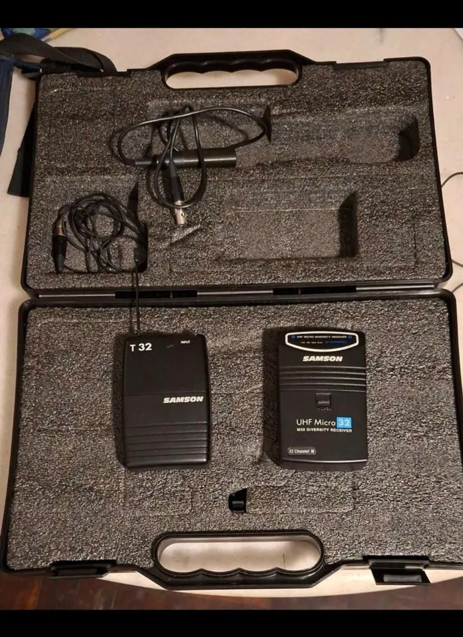 Sistema de microfone sem fio Samson T32 completo com case e lapela originais