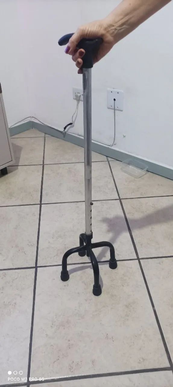 Bengala de 4 pontas de alumínio.