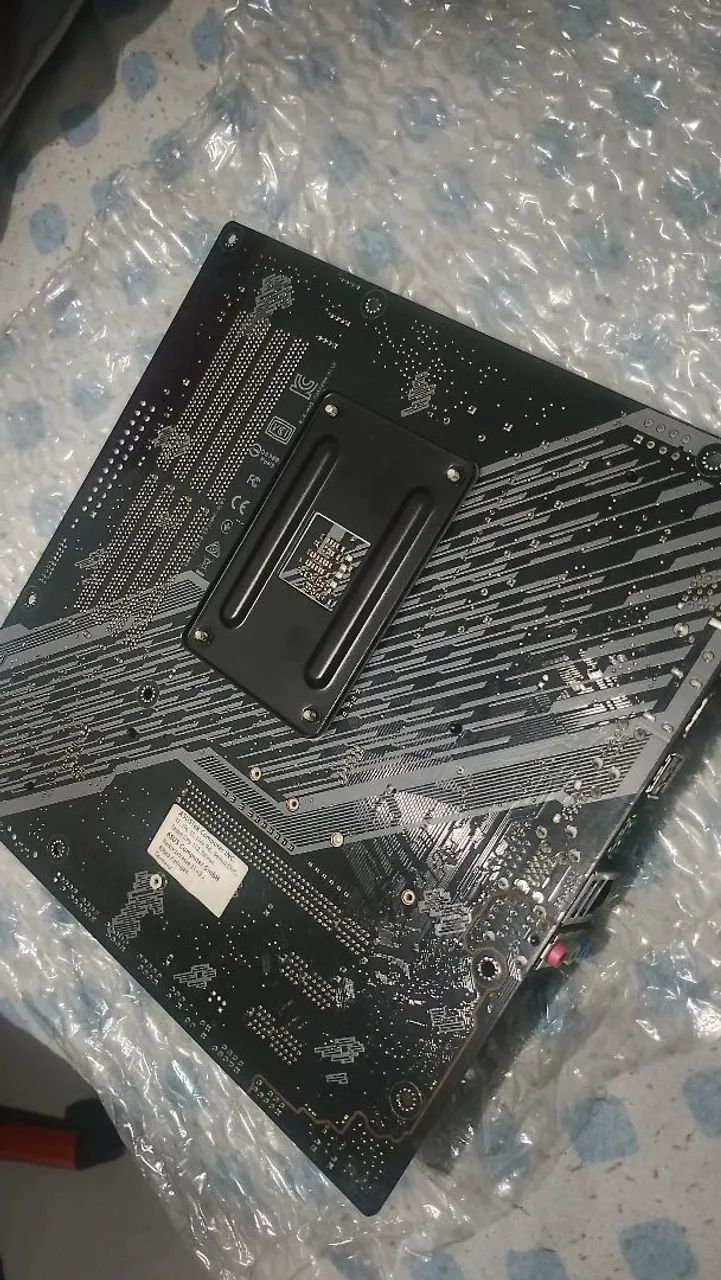 Placa mãe TUF Gaming A520m-plus - Foto 3