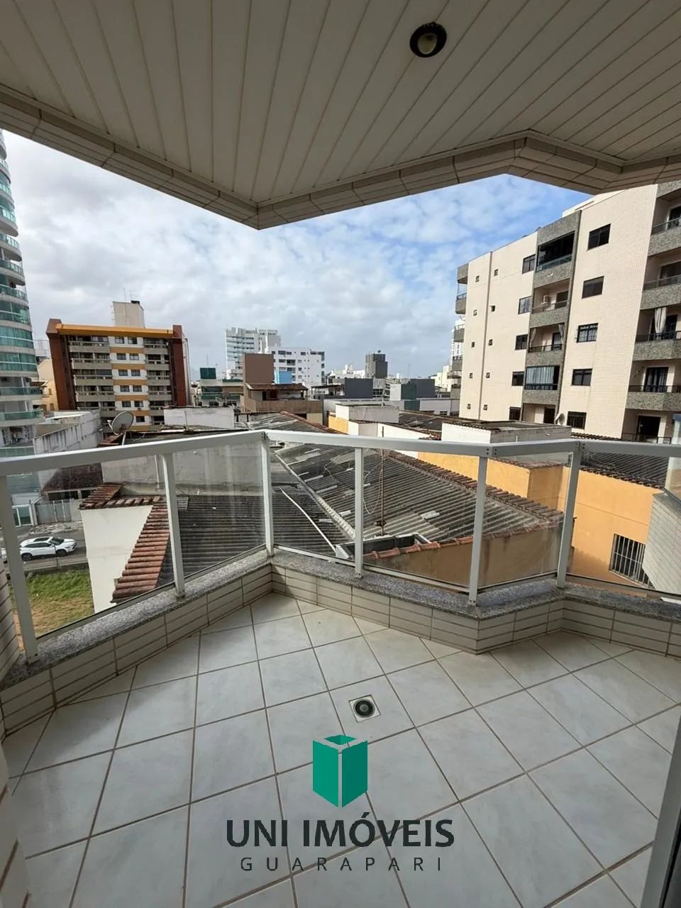 3 quartos com suíte e Garagem na Quadra do Mar - Praia do Morro