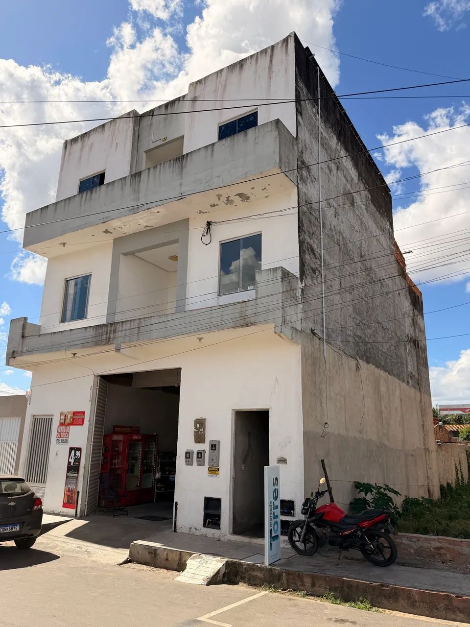 Vendo ou troco prédio em glória  - Foto 2