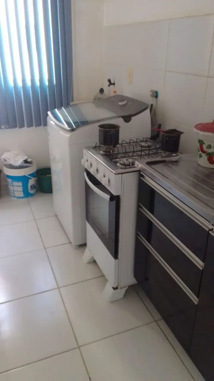 Alugo quarto mobiliado  p/ mulheres  - Foto 3