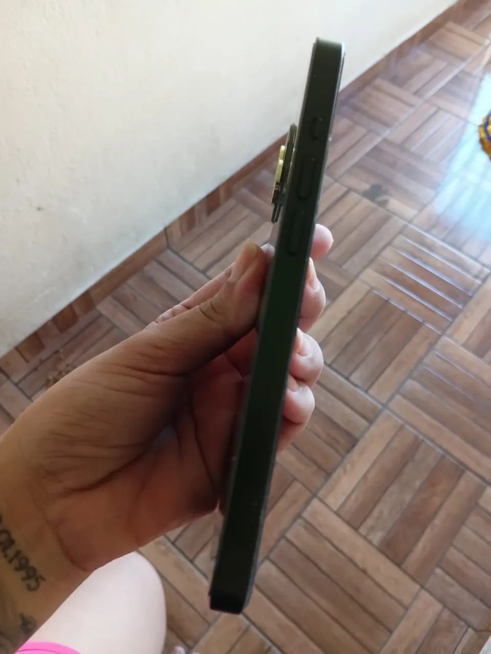 iPhone 13 verde escuro, 256gb. Impecável  - Foto 5