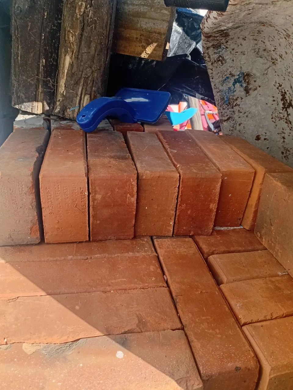 Vendo tijolo  maciço  - Foto 5