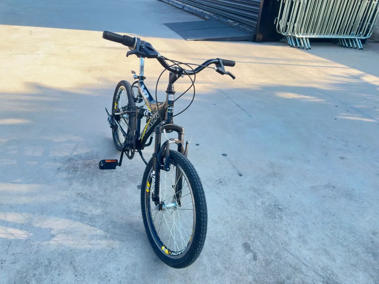 Bicicleta aro 20 - Foto 2