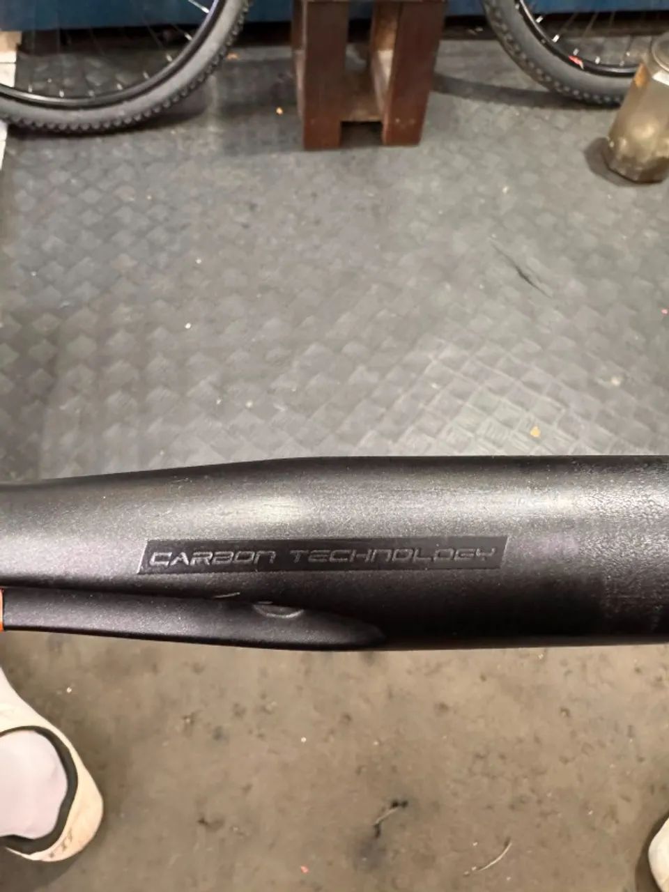 Guidão de Speed Carbon 420mm - Foto 4