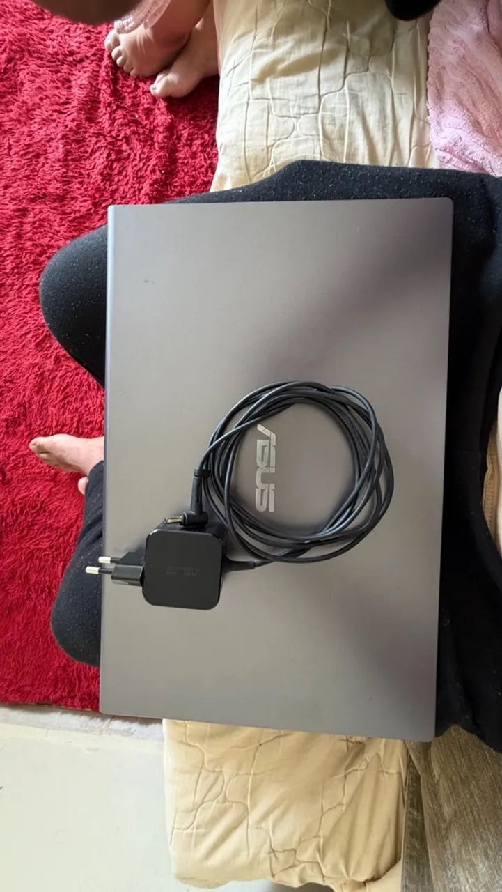 Vendo notebook Asus 