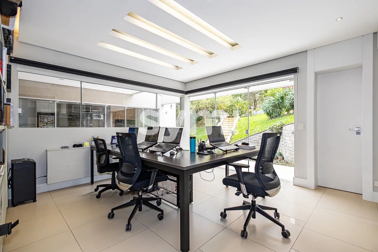 EXCELENTE CASA COM POTENCIAL COMERCIAL- ÁGUA VERDE - Foto 5