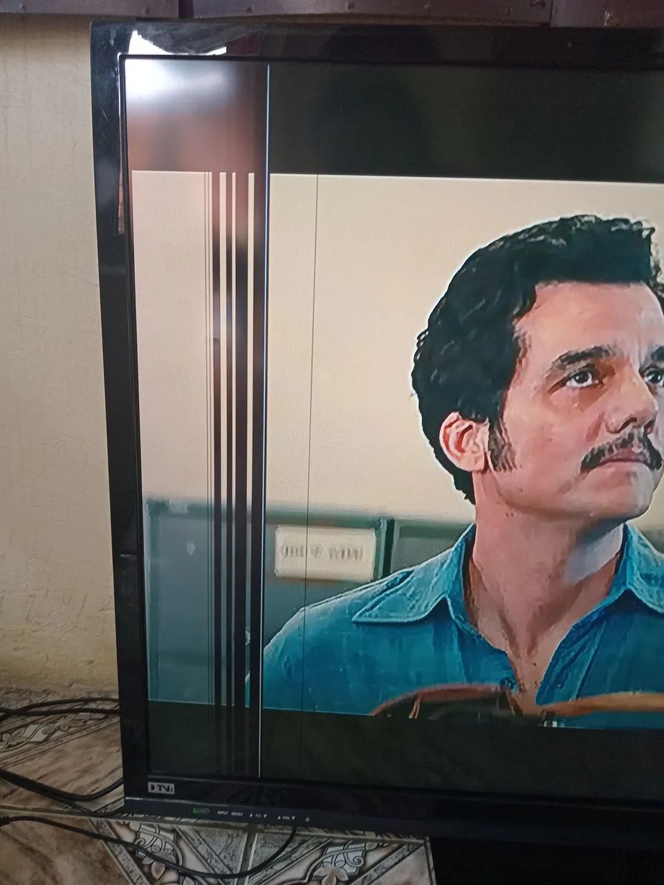 Tv 43 polegadas  - Foto 3