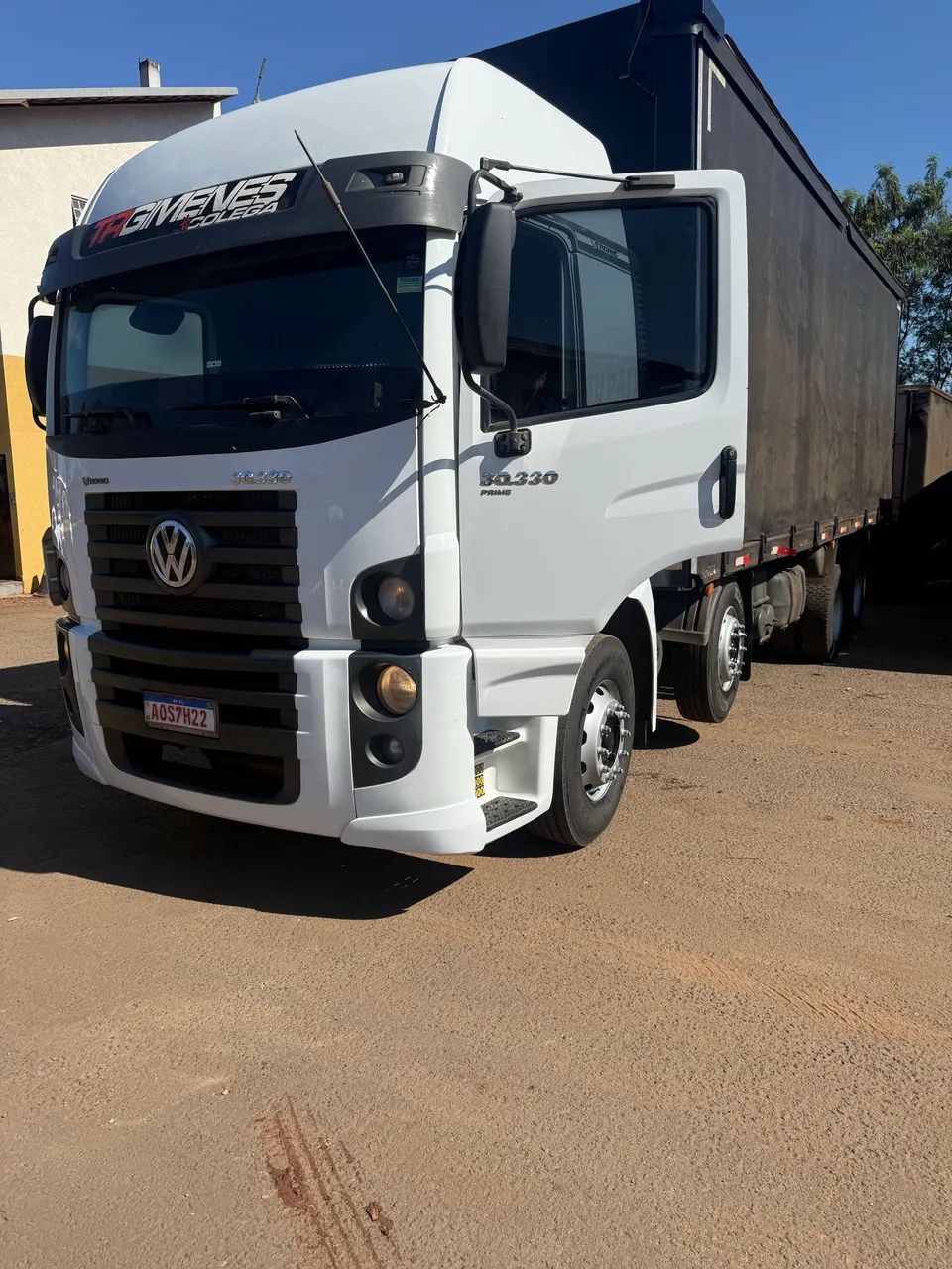 Caminhão Constellation 30-330 - Foto 4
