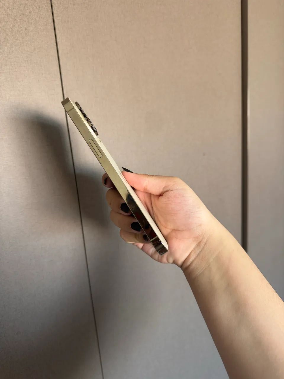iPhone 14 Pro Max - Dourado - Foto 3