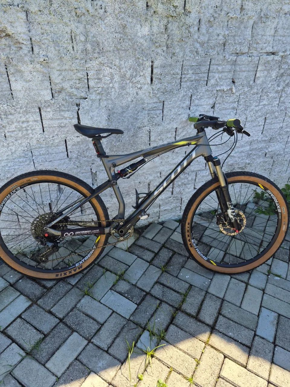 Vendo bicicleta Scott full 2012
