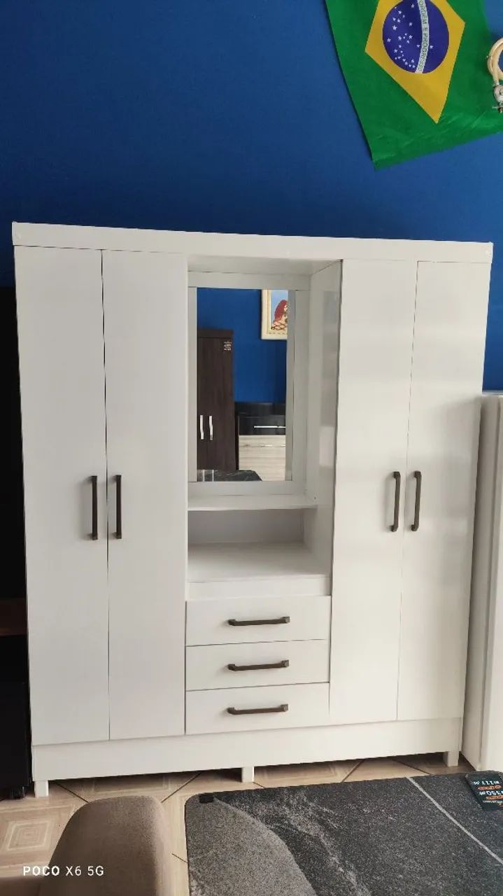 Guarda Roupa 4 Portas 