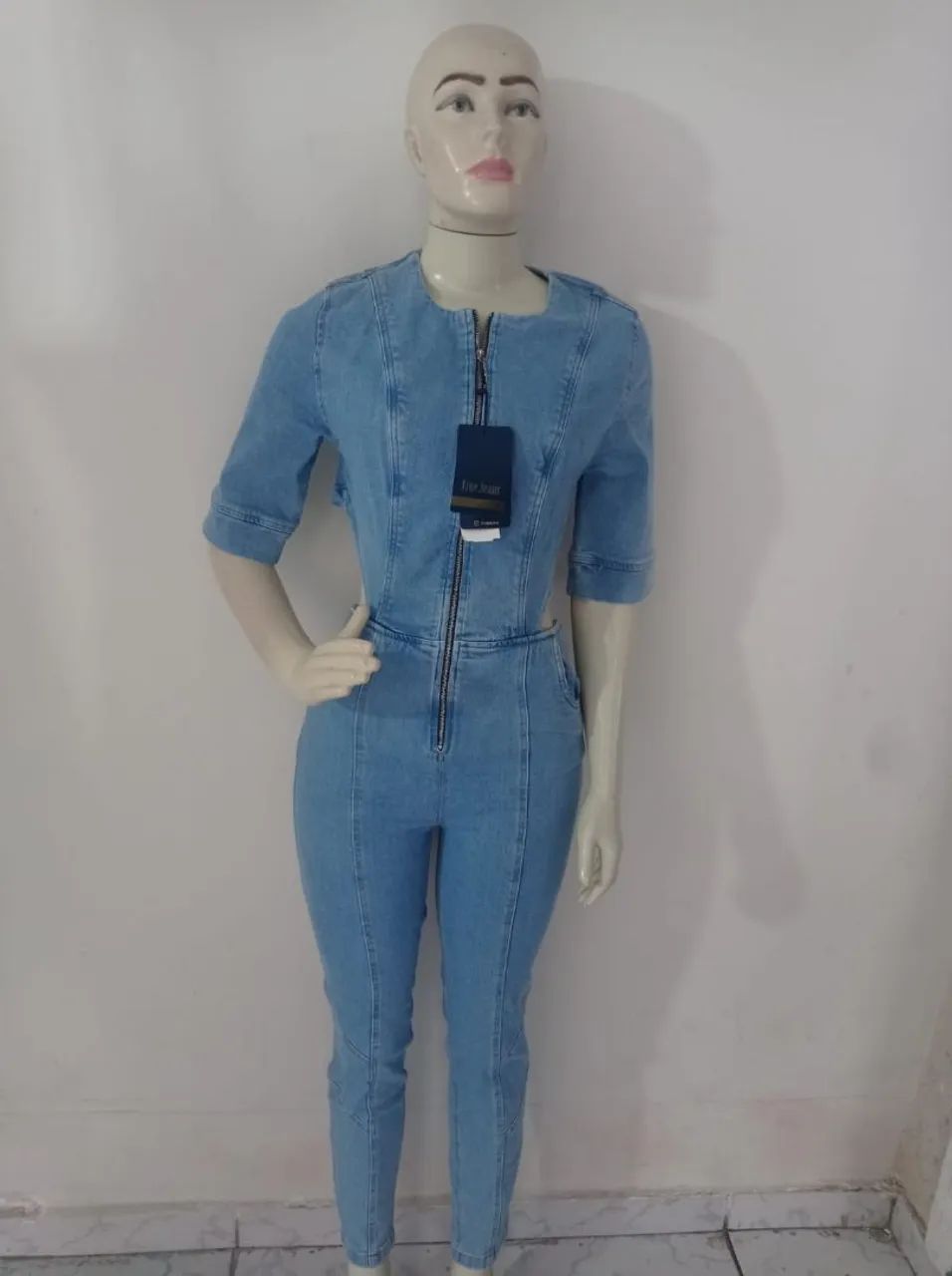 VENDO MANEQUIM E COMEIA PARA LOJA - Foto 3