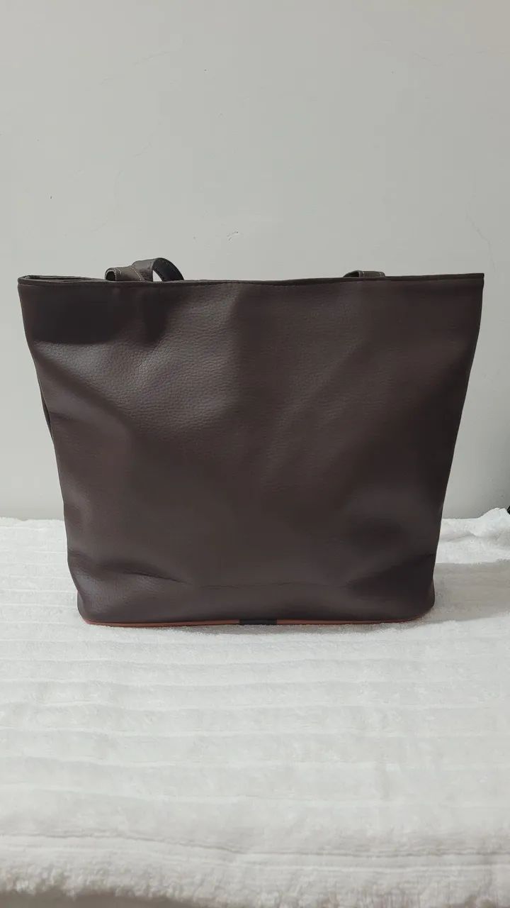 Três bolsas femininas - Foto 2
