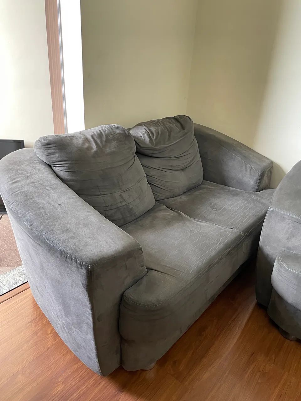 Sofás Cinza - usado em boas condições  - Foto 4