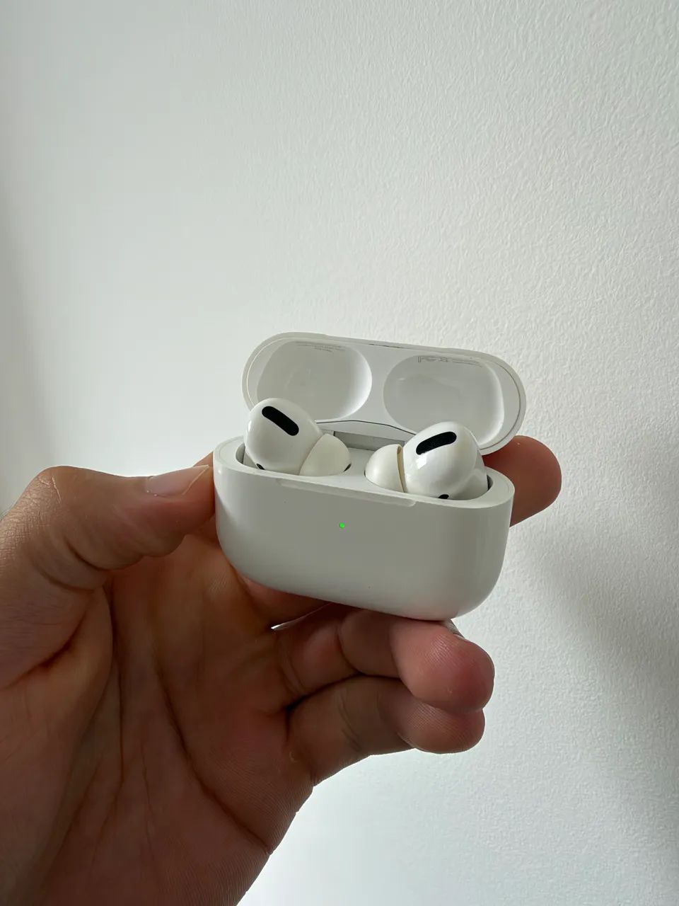 AirPods Pro Apple