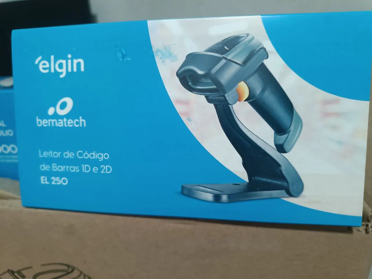 Leitor de Código de Barras 1D e 2D Elgin EL-250 (Suporte/USB)65082084429314121