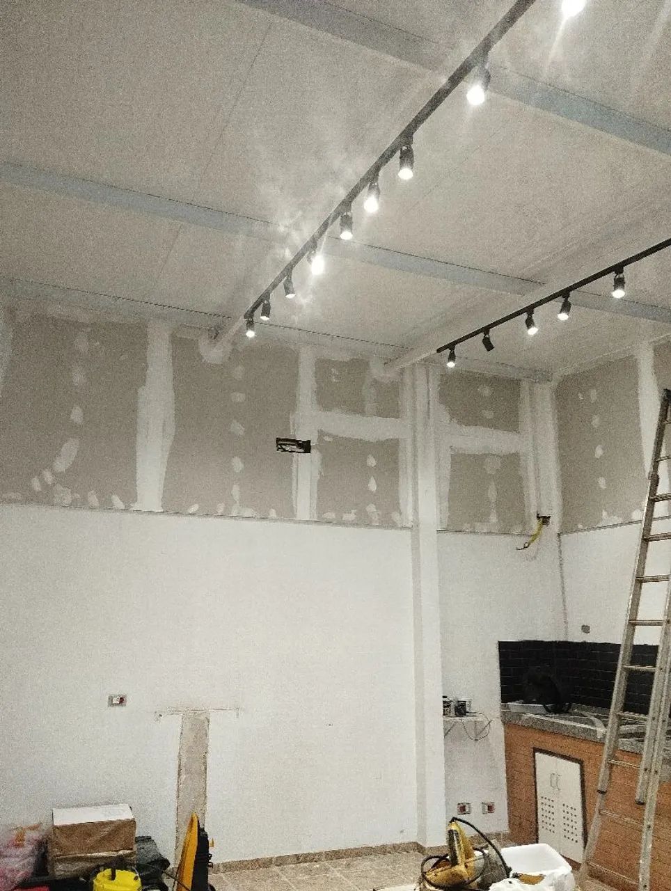 Pinturas em geral. Pequenas reformas * - Foto 3