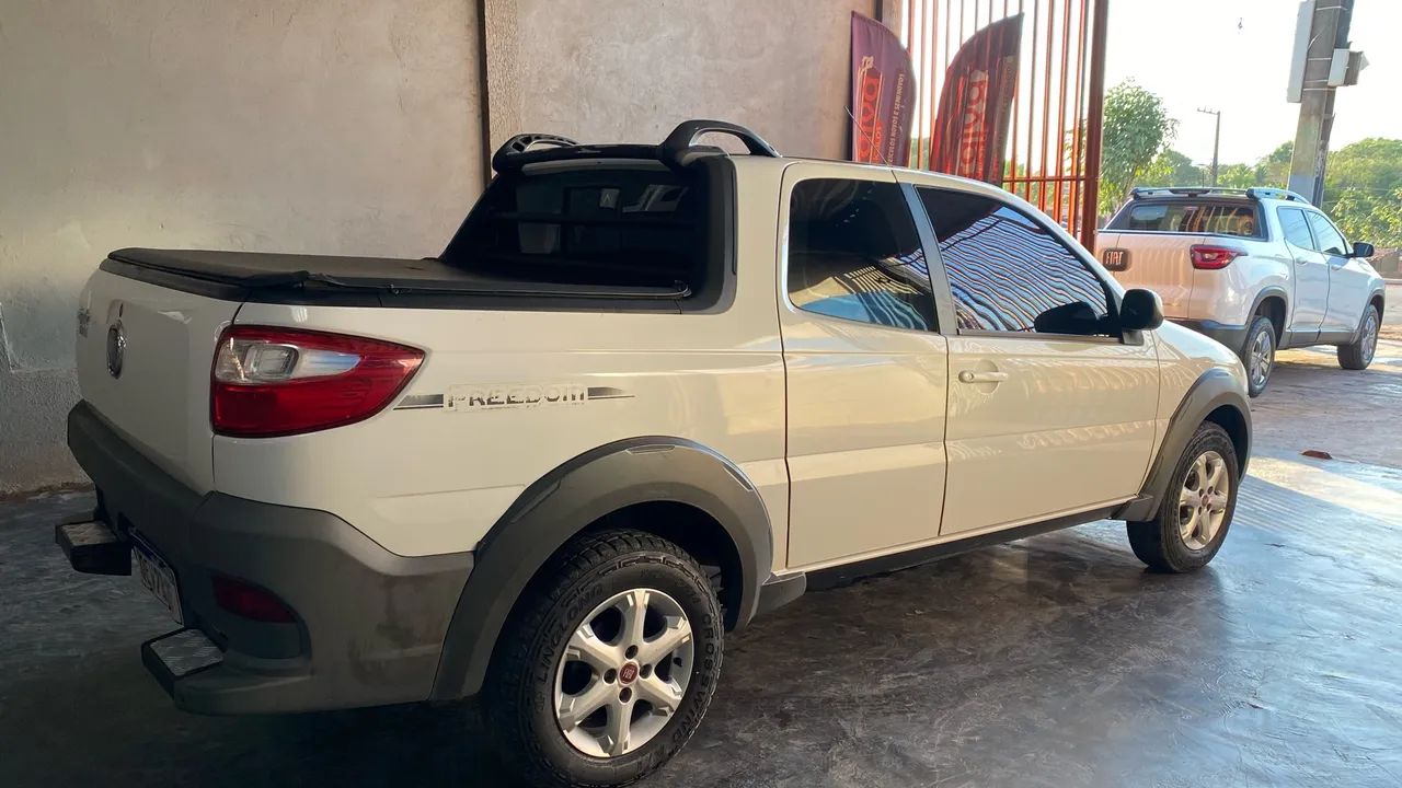 Fiat Strada Freedom 1.4 Flex 8V CD 2019 - Foto 3