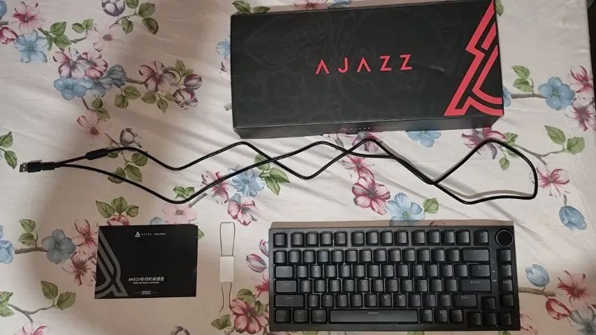 teclado 1 mes de uso - Foto 3