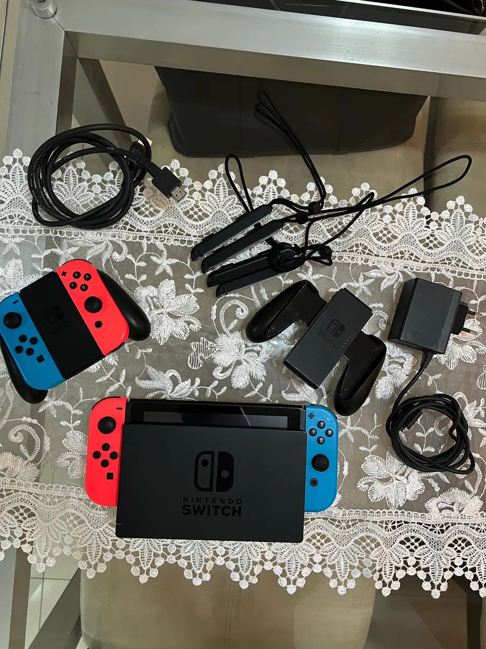 Nintendo Switch + 2 controles + case - Foto 3