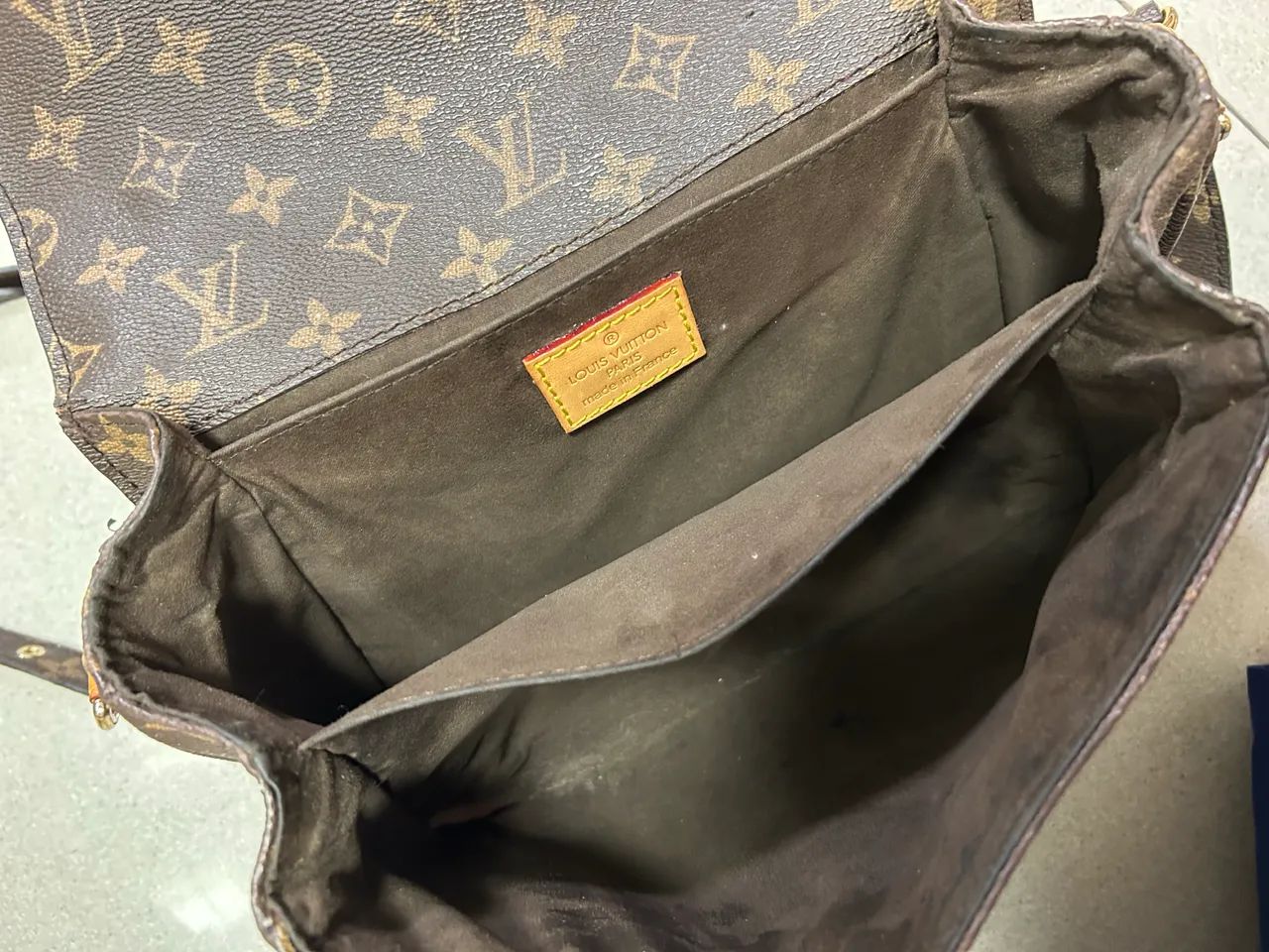     Bolsa Louis Vuitton Pochette Métis Monogram Marrom - Foto 4