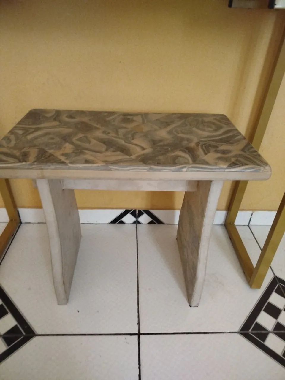 Banco de pedra