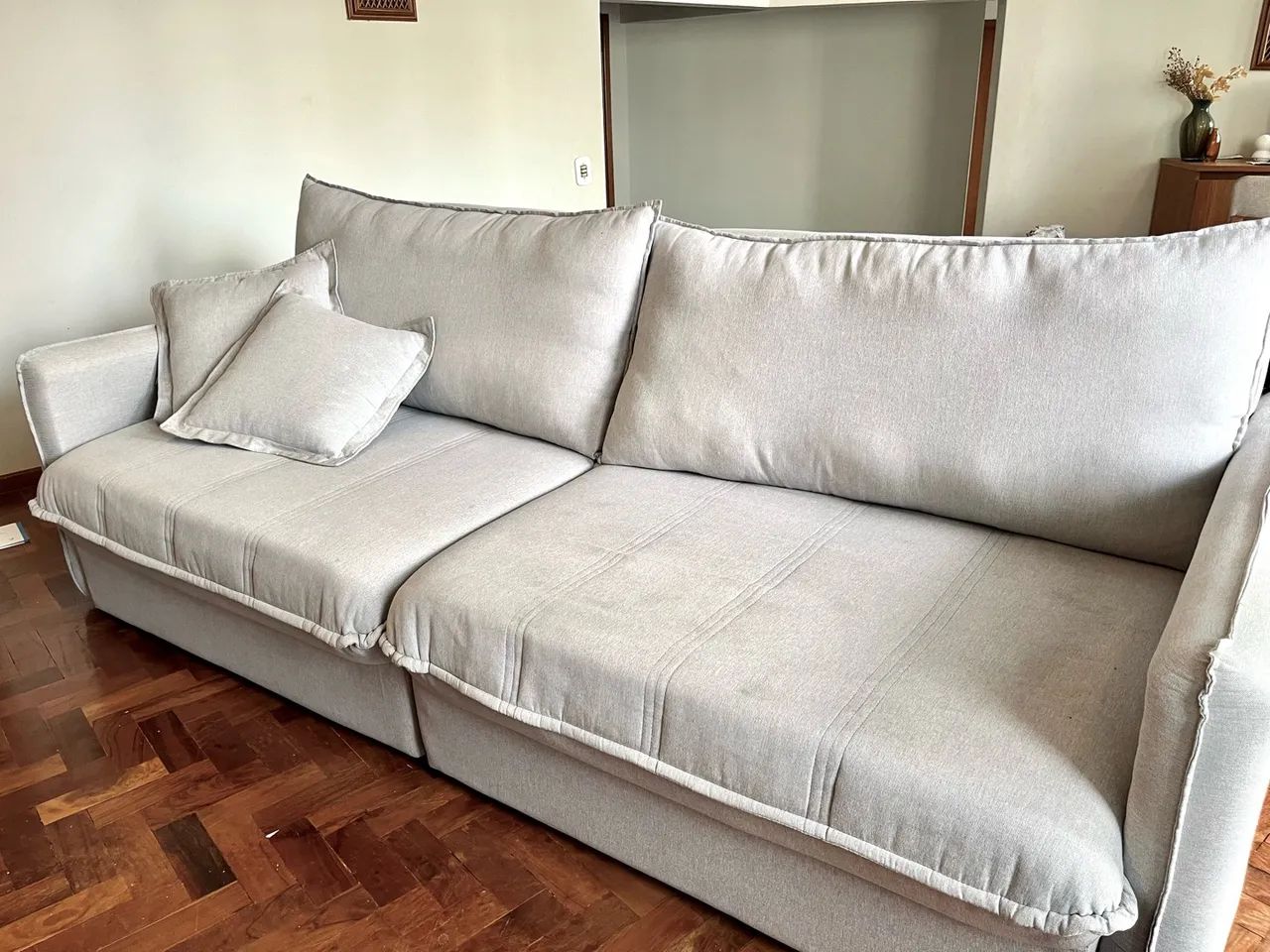 Sofá cama linho cinza claro 2,50m - Foto 4