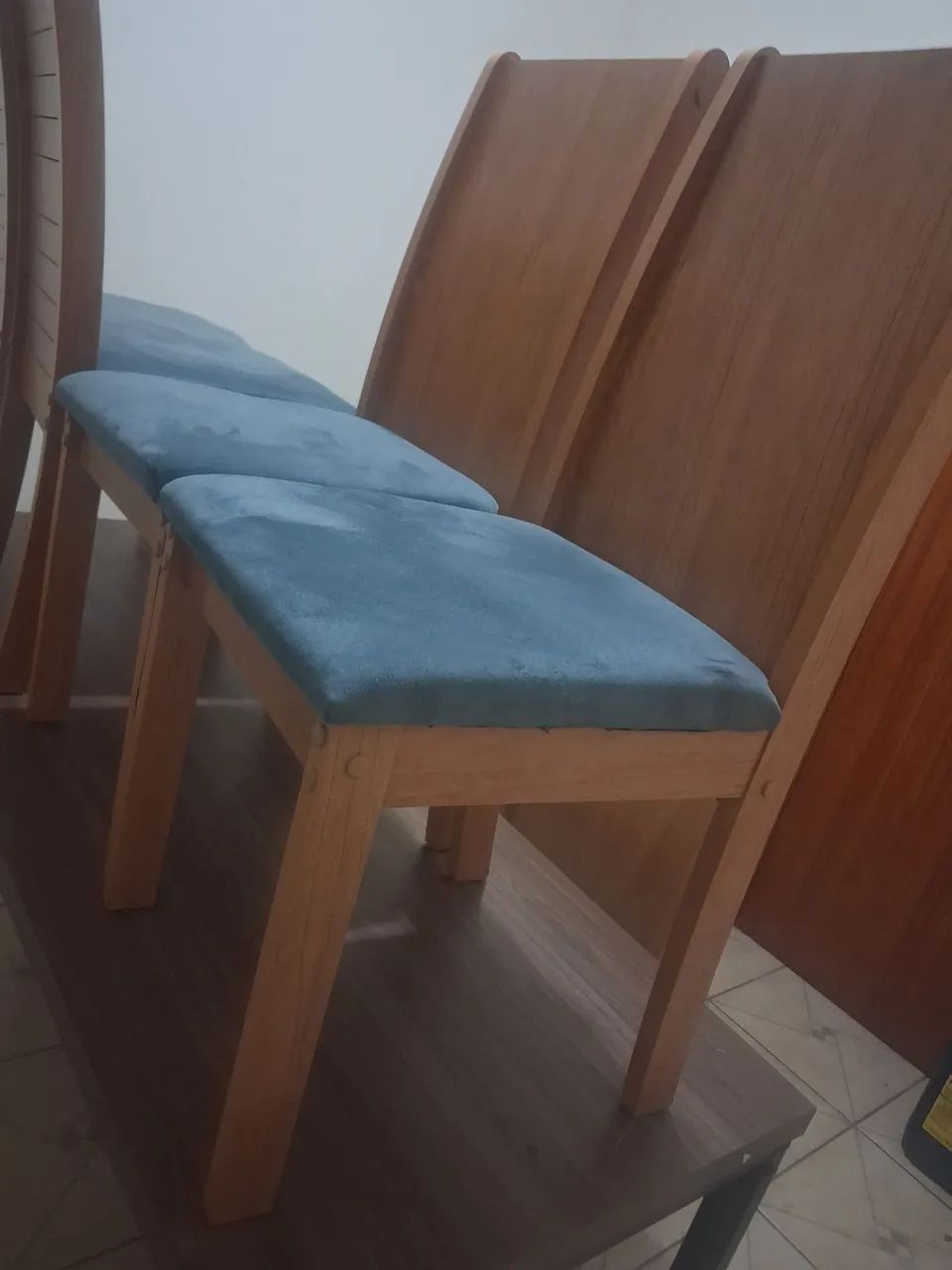 Mesa com  6 cadeiras  - Foto 2