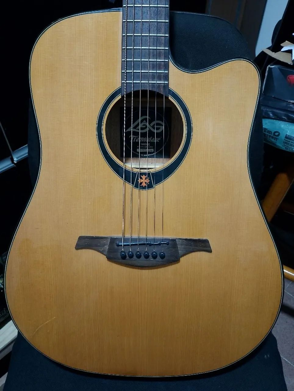Violão LAG Tramontane