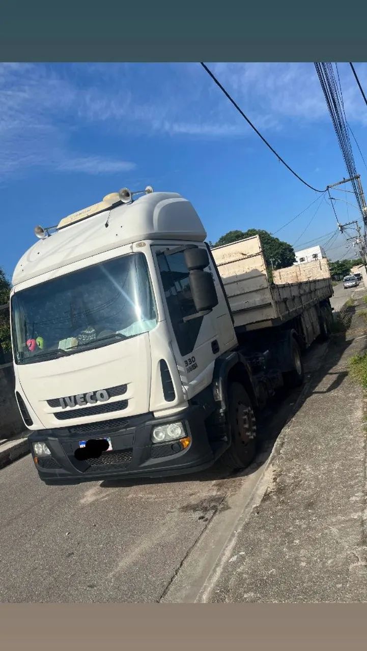 Vendo conjunto carreta iveco 
