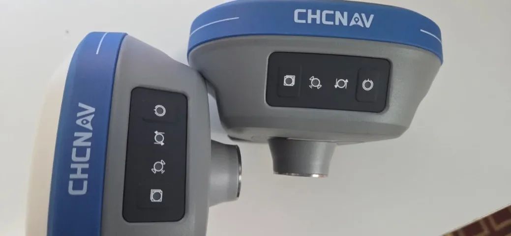 i73 - Kit GNSS RTK CHCNAV Super Compacto com Sensor IMU e 1408 Canais