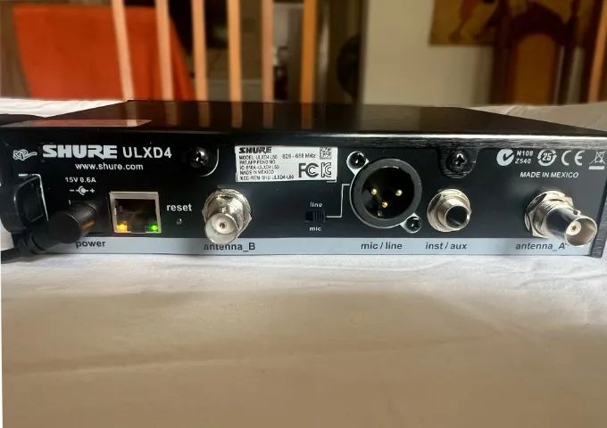 Microfone Sem Fio Shure Beta 58 ULXD2 E Receptor ULXD4 - Foto 5