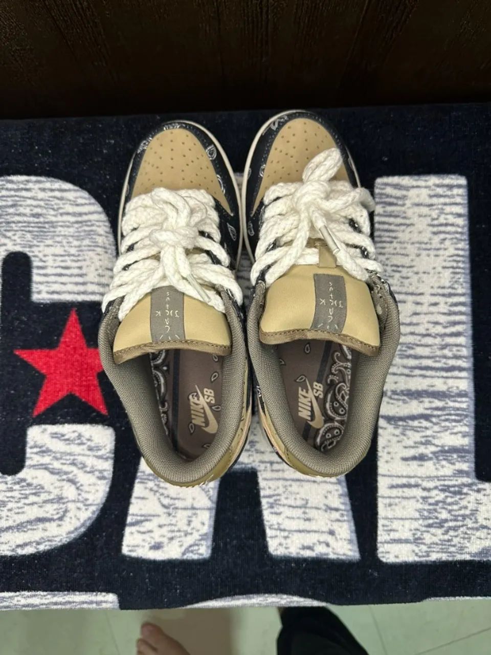 Tenis Nike SB Dunk Low Travis Scott tam 38 - Foto 2