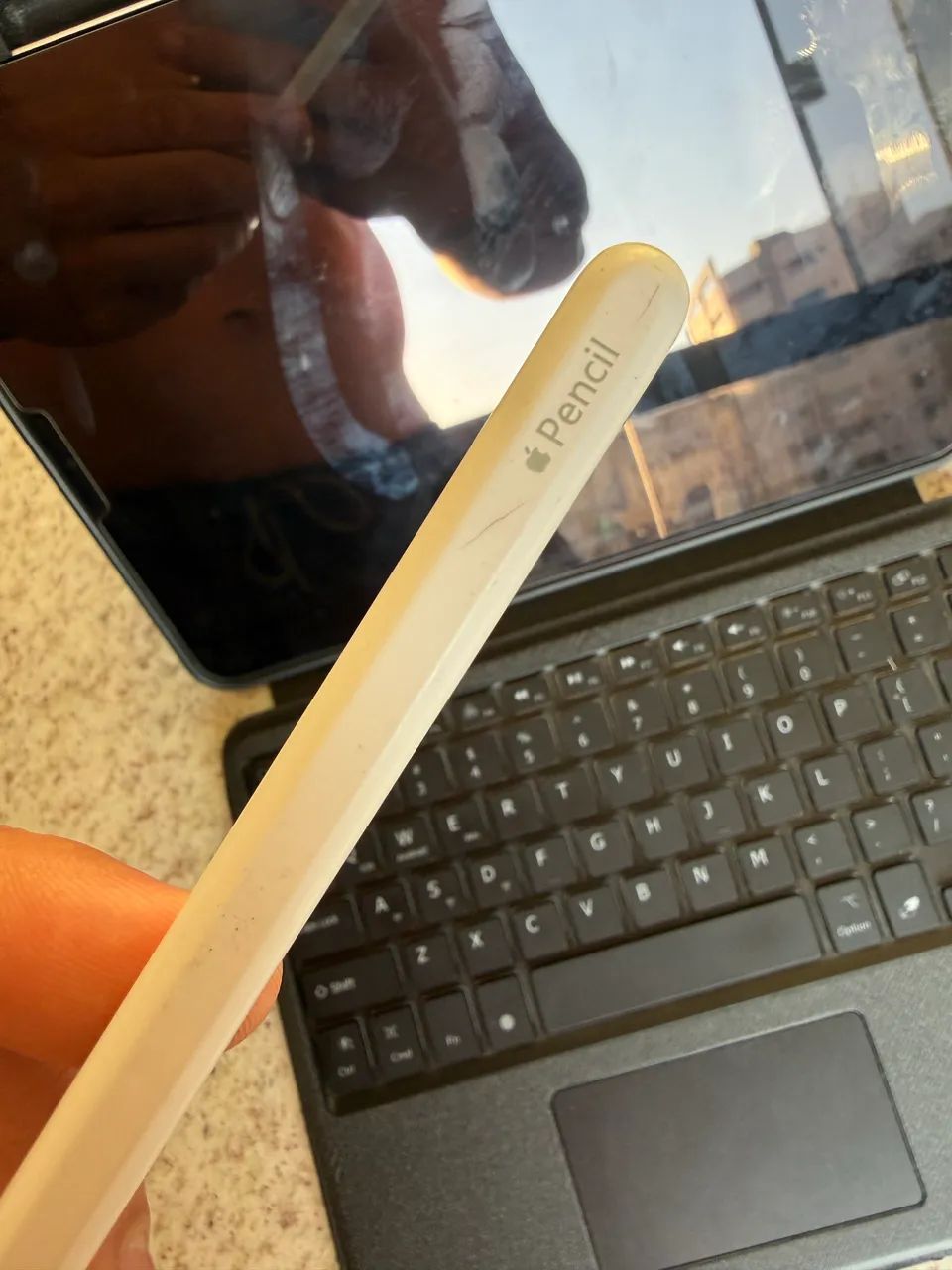 iPad Air 5 - M1 - Cinza - Apple Pencil 2 e Capa Teclado - Foto 5