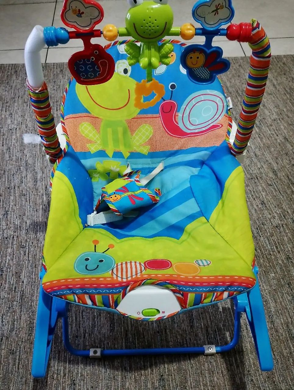 Cadeirinha de balanço toca música  - Foto 3