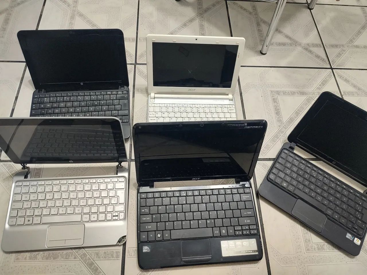 Lote com 5 Netbooks para Manutenção e Retirada de Peças - Foto 4