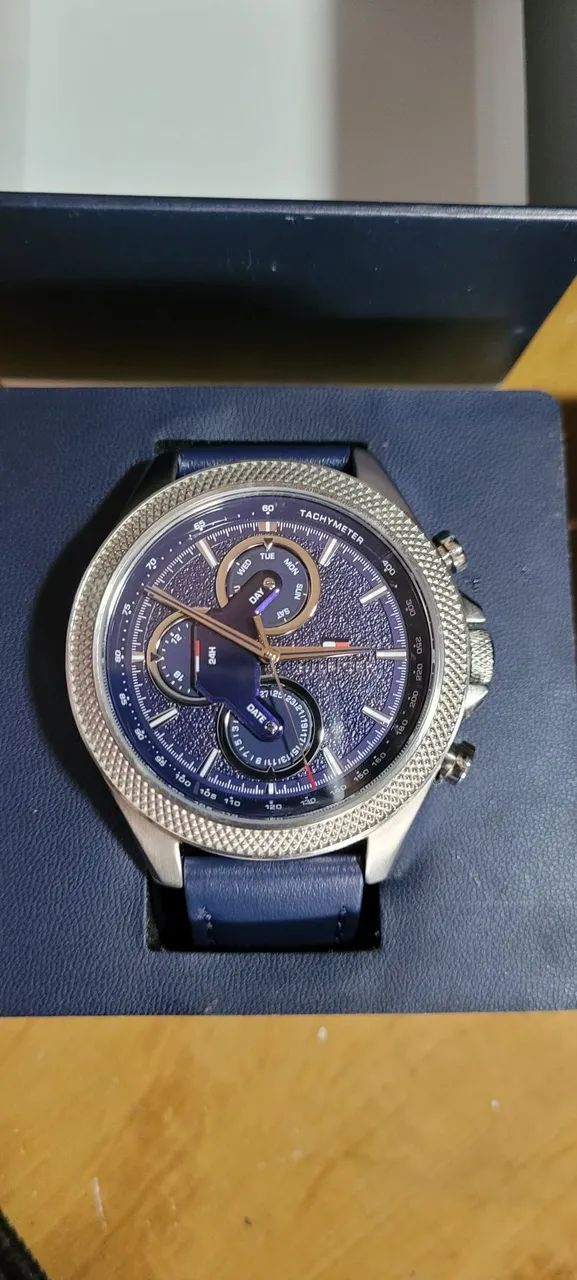 Relógio Tommy Hilfiger Couro Azul 1792165 - Foto 3