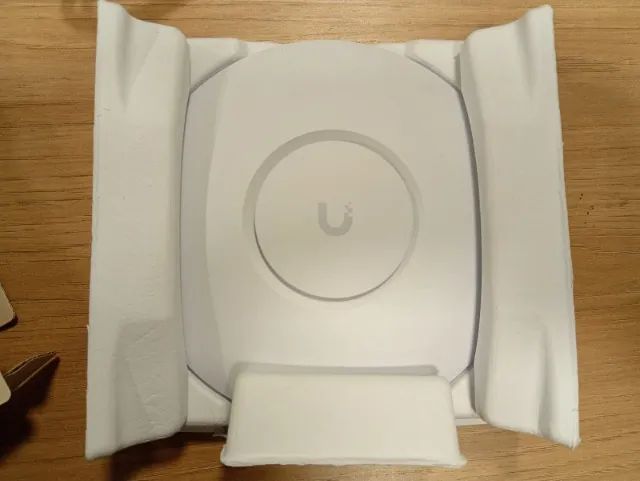 Ubiquiti UNIFI U7-LITE Wi-Fi 7 - Foto 4