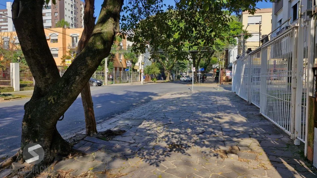 Apartamento com 2 dormitórios e garden na Rua Ijuí, pronto para reformar - Foto 2