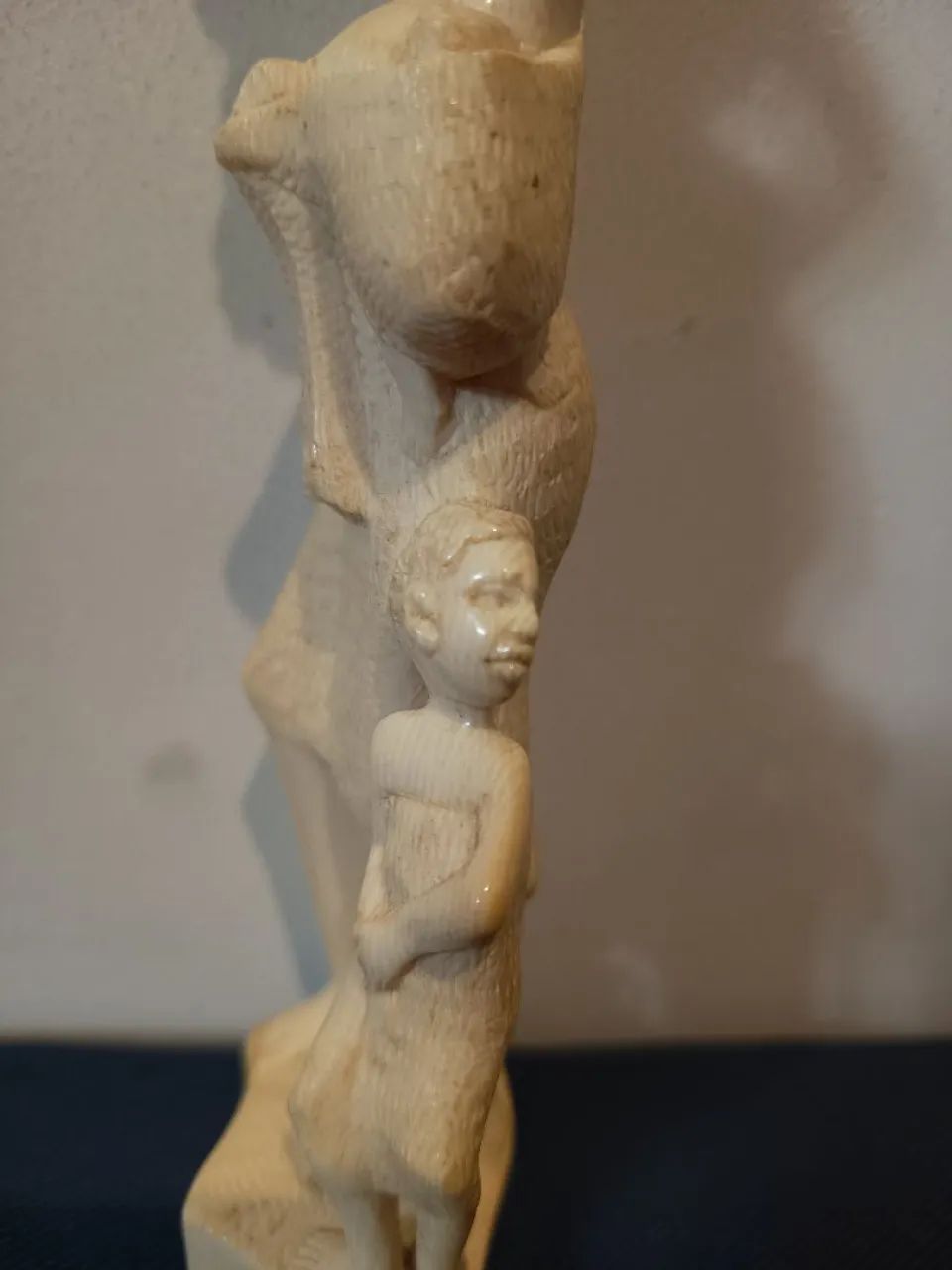 Estátua de marfim africano  - Foto 2