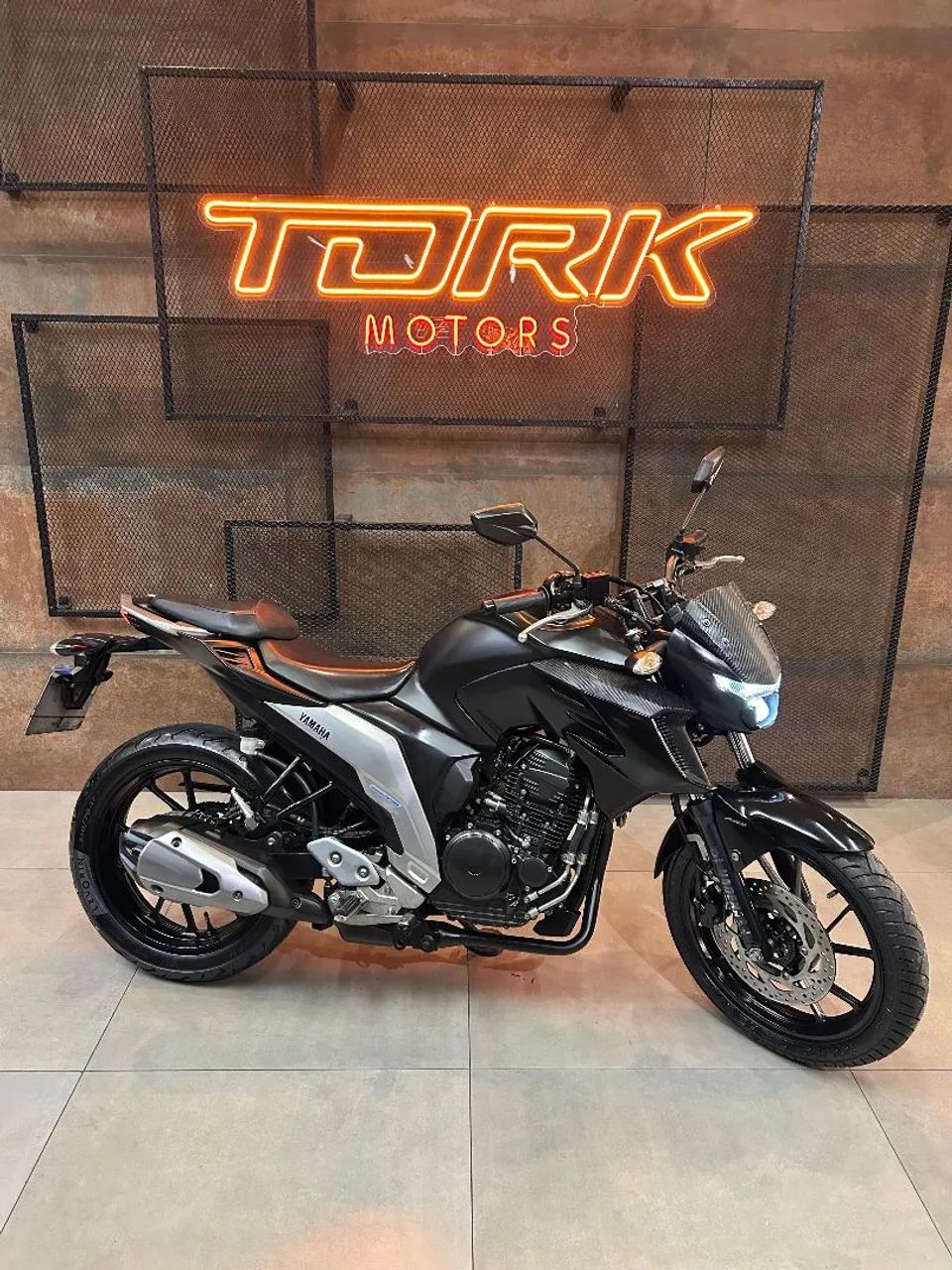 Fazer 250