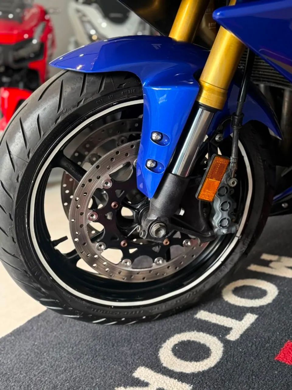 YZF R1 2008 - Foto 3
