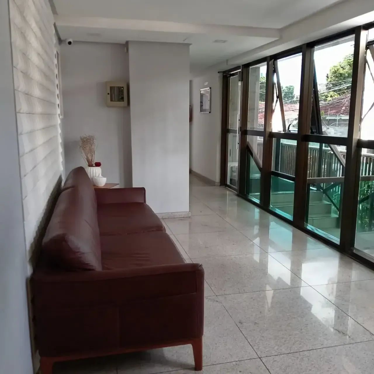Apartamento 2Qts Mobiliado Aflitos - Foto 2