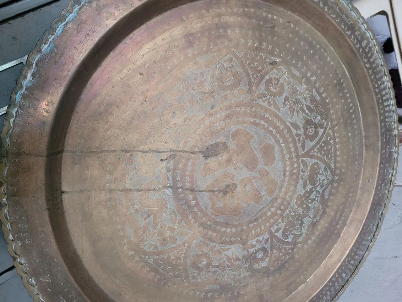 Prato de metal Oriental - Foto 2