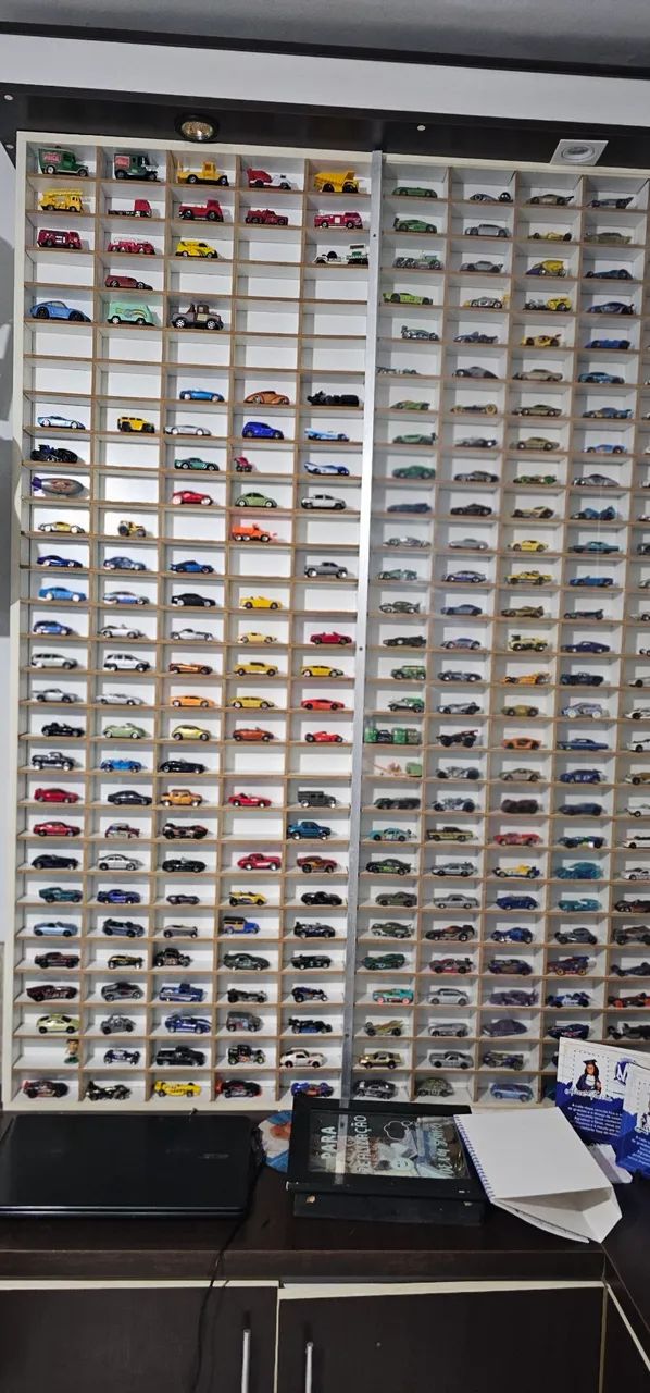 Coleção carrinhos estante temáticos hot wheels  - Foto 4